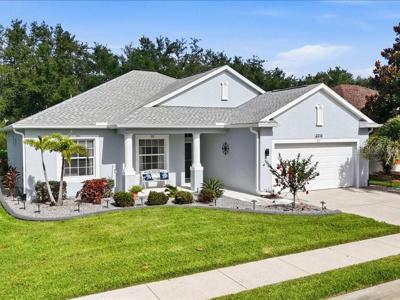 2816 SUNCOAST LAKES BOULEVARD
