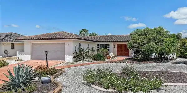 11 OLD TRAIL ROAD