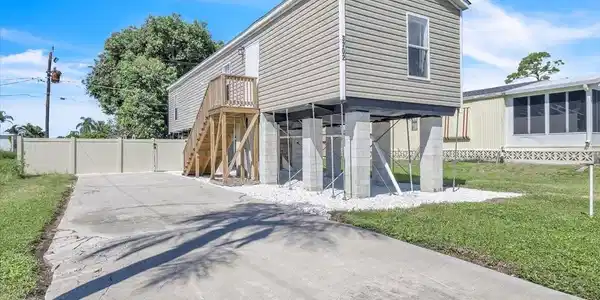 3702 DUNREATH ROAD