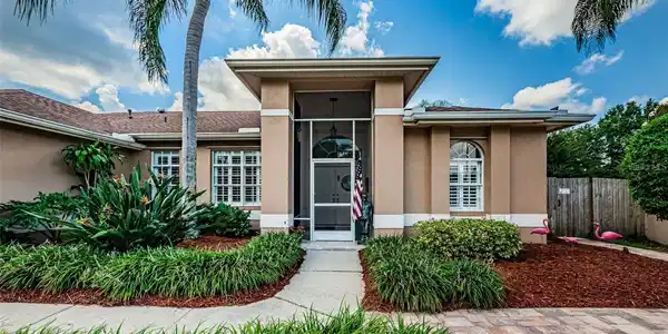 1217 HUNTINGTON LANE