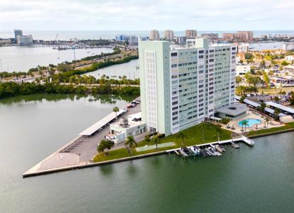 31 ISLAND WAY