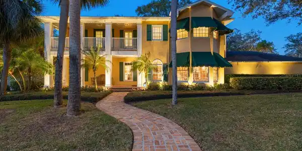 100 SARASOTA ROAD
