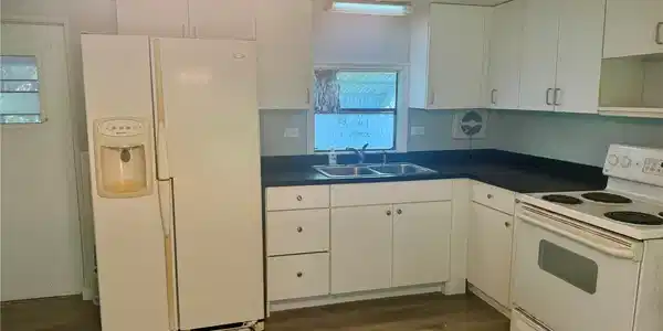Image 4 Image 4