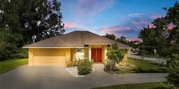 451 GLEN OAK ROAD