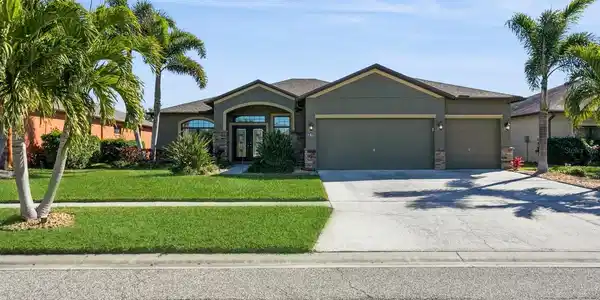 318 STAR SHELL DRIVE