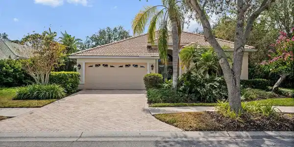 866 PLACID LAKE DRIVE