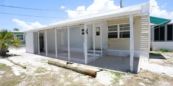 2295 N BEACH ROAD