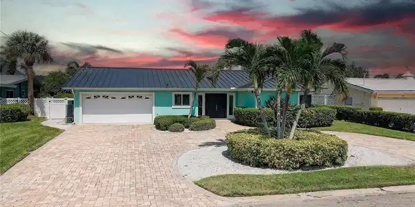 401 LEEWARD ISLAND