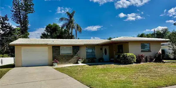 3174 REGATTA CIRCLE