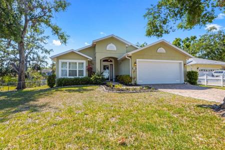 1010 TROPICAL DRIVE