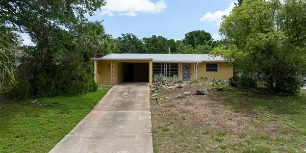 2107 SAXON DRIVE