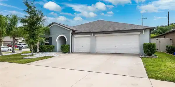 921 TIMELESS MOSS DRIVE