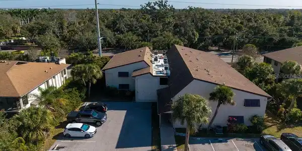 7217 CLOISTER DRIVE