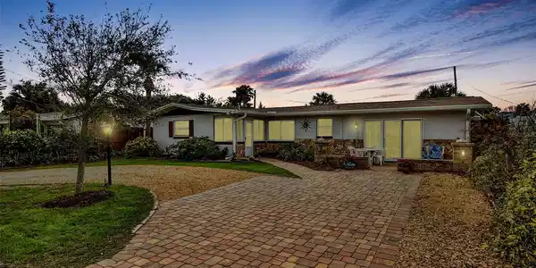 4650 SAXON DRIVE