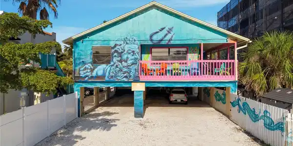 527 BEACH ROAD