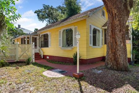 611 SEAMAN PLACE