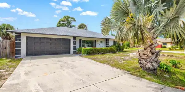 3310 SIESTA DRIVE