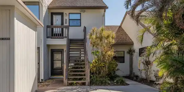 694 BIRD BAY DRIVE W