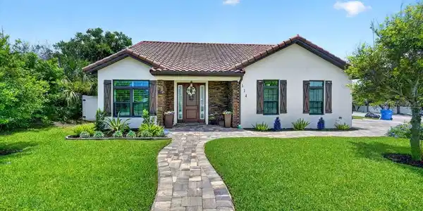 114 COQUINA KEY DRIVE