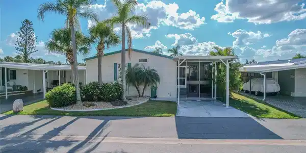2100 KINGS HIGHWAY