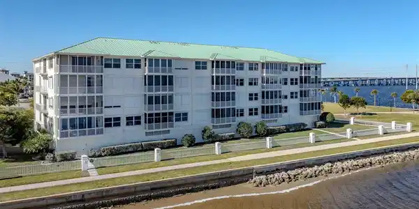 200 HARBOR WALK DRIVE