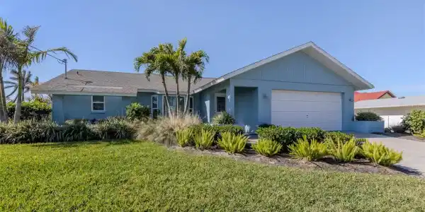 900 OSPREY STREET