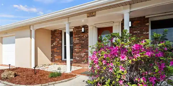 125 SMALL STREET SE