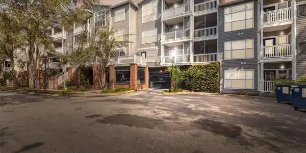 800 S DAKOTA AVENUE