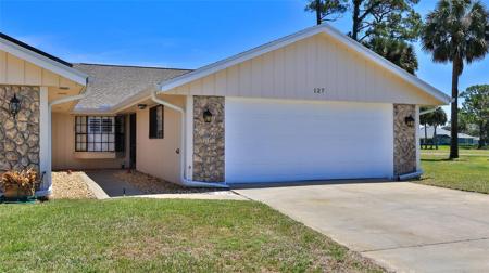 127 LAKE FAIRGREEN CIRCLE