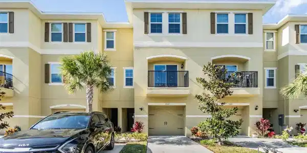 5517 ANGEL FISH COURT