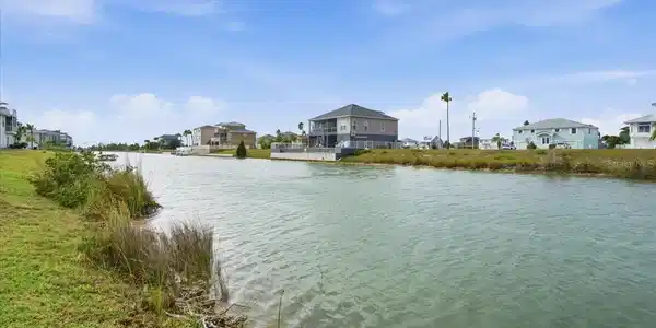 3487 CROAKER DRIVE