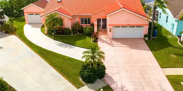 6647 DOLPHIN COVE