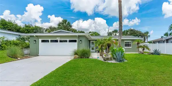 167 ROYAL DUNES BOULEVARD
