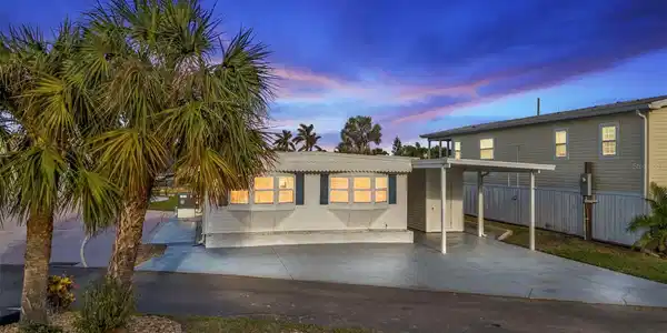 3316 COQUINA ESPLANADE