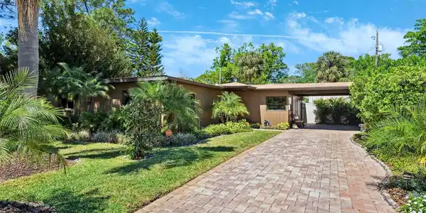 6433 MURRAY HILL DRIVE