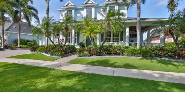 5318 LOON NEST COURT