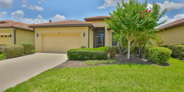 5721 SUNSET FALLS DRIVE
