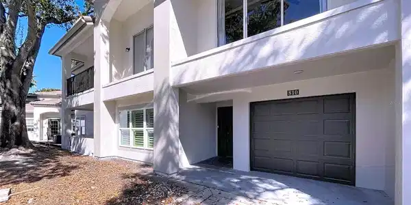 810 ISLAND WALK DRIVE