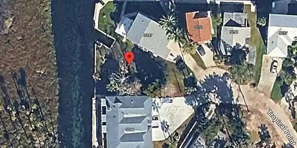 5243 TROPICAL POINT