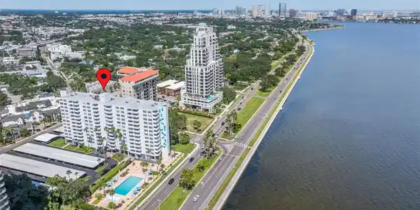 2401 BAYSHORE BOULEVARD