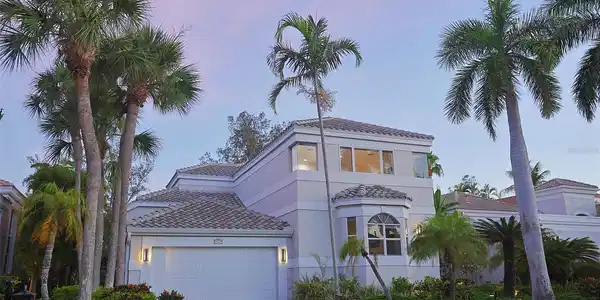 3527 FAIR OAKS LANE