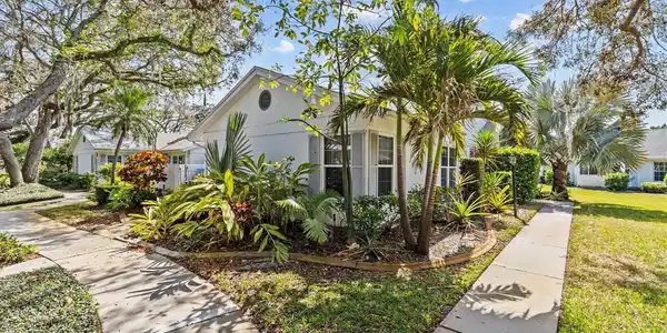 4208 EDGEWOOD DRIVE