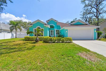 1709 SUNSET DRIVE
