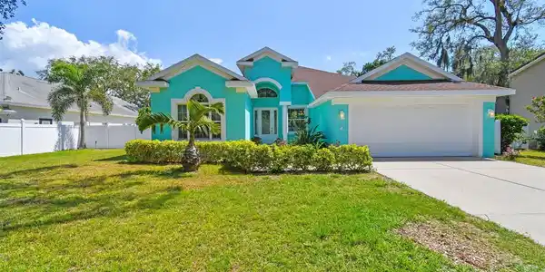 1709 SUNSET DRIVE