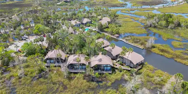 2653 N SEABREEZE POINT