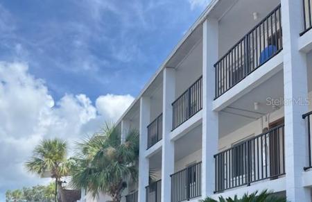 5907 GARDEN LANE