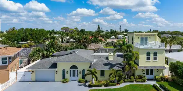620 CORNWELL ON THE GULF