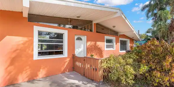 9208 RIVER COVE DRIVE