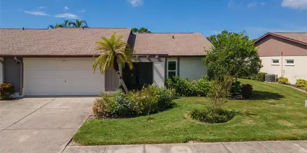 660 LINDEN DRIVE
