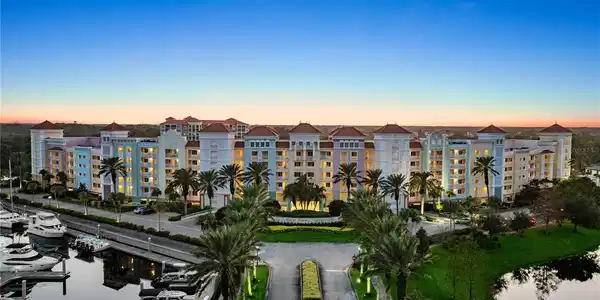 102 YACHT HARBOR DRIVE